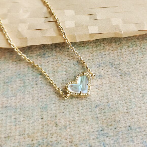 Kendra Scott Gold Ari Heart Dichroic Glass Chain Bracelet - Picture 3 of 4